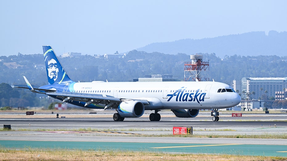 Alaska Airlines plane in San Francisco